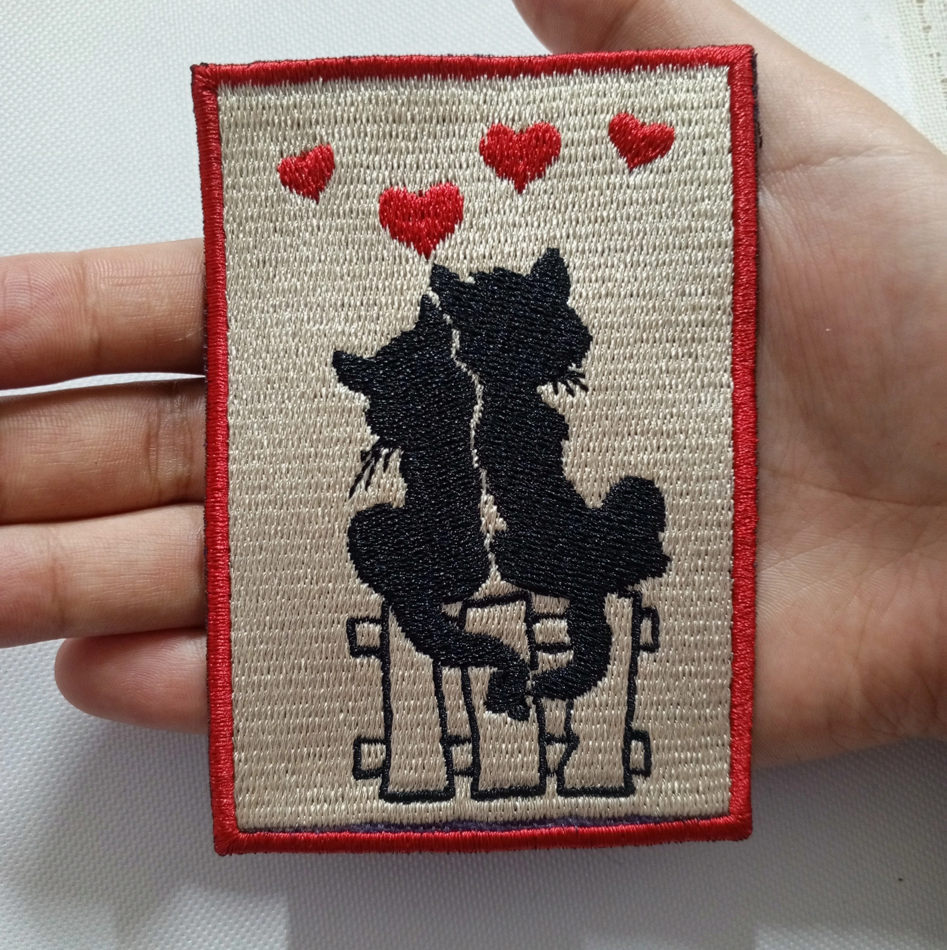Kalpli Çift Kedi Nakış