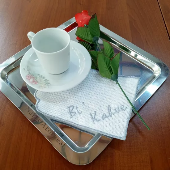 Bi’ Kahve yazılı, Gümüş Linen, Sunum Peçetesi