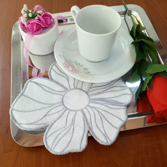 Papatya Çiçek Gümüş Gardenya Sunum Peçetesi